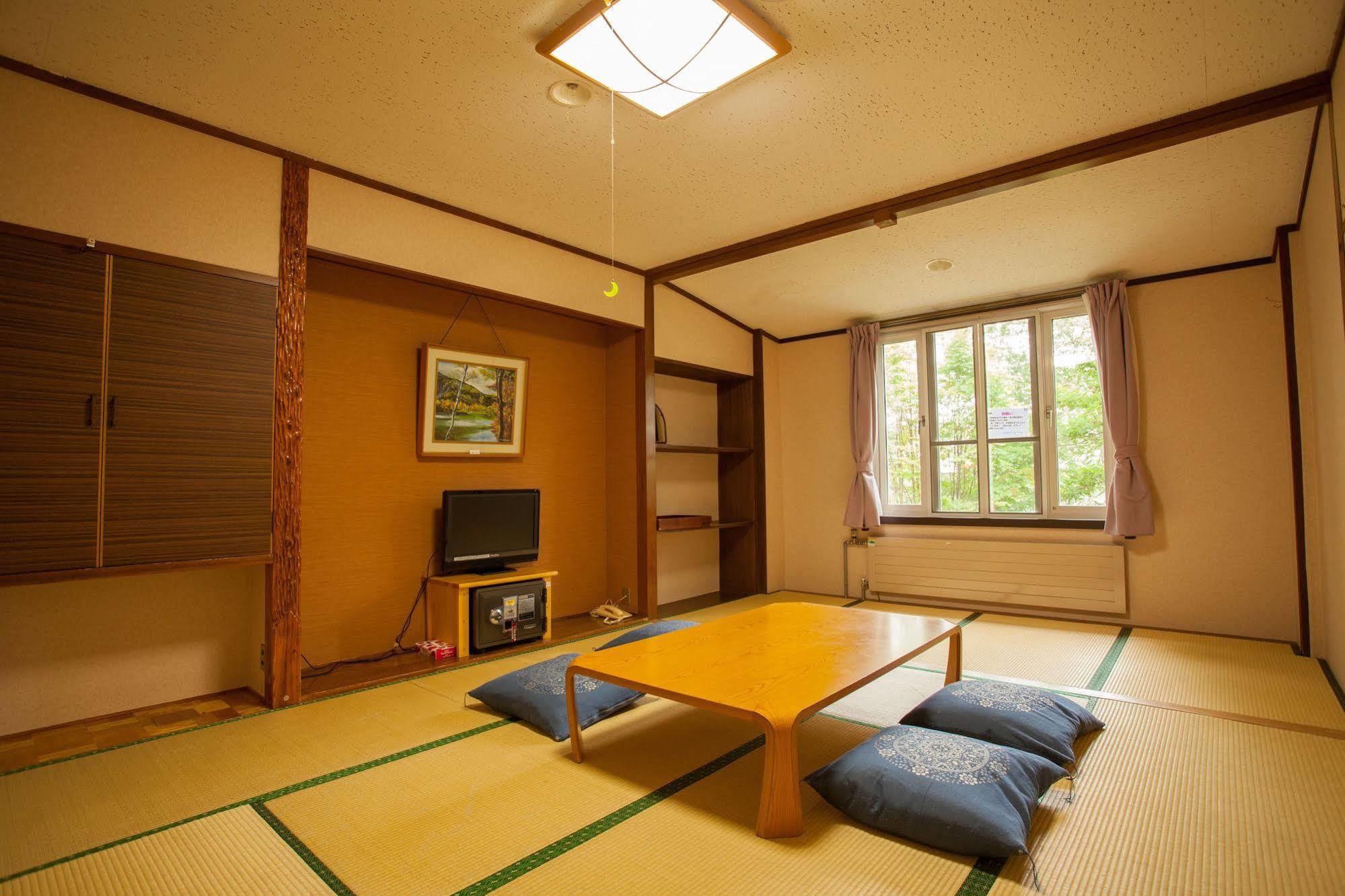 Hotel Mutsumi Shiga Kogen Luaran gambar